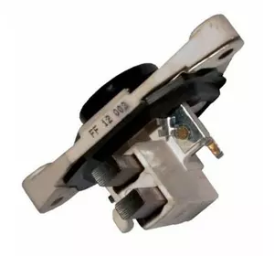 111899A1, Регулятор генератора (1964733C1/1197311034 Bosch) STX500/450/MX270/2388 111899A1, Регулятор генератора (1964733C1/1197311034 Bosch) STX500/450/MX270/2388